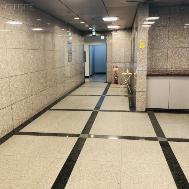 三和港南ビル　エントランス