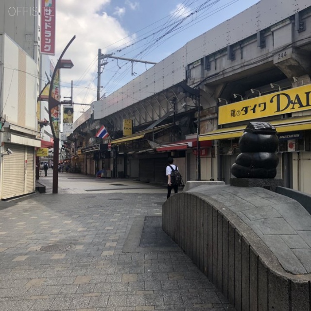 ナガフジビル ビル前面道路