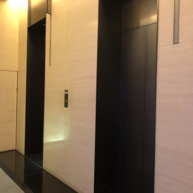 GINZA888 エレベーター