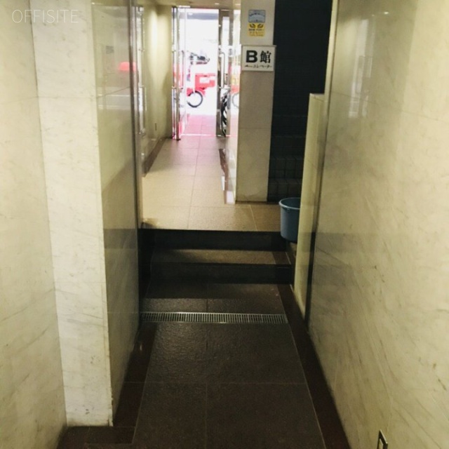 新宿鈴木ビルA館　エントランス