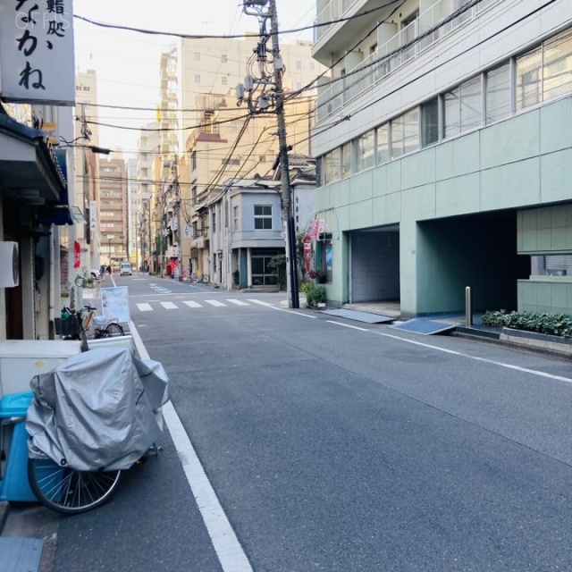 山下ビル ビル前面道路