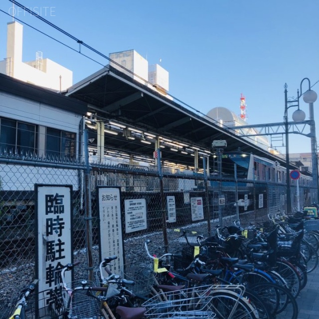 ステラビル 線路沿い