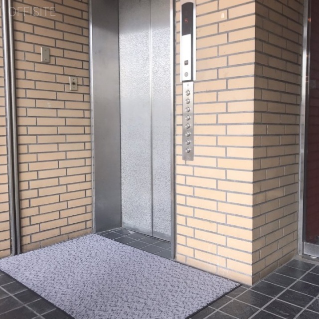 南青山2丁目ビル エレベーター