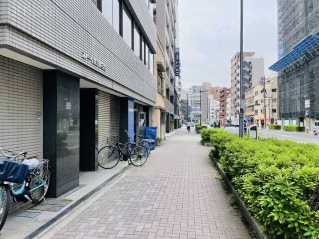 ストーク蔵前M&K 前面歩道