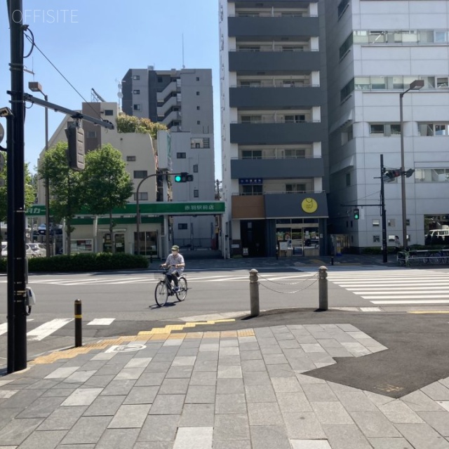 セキネビル ビル前面道路