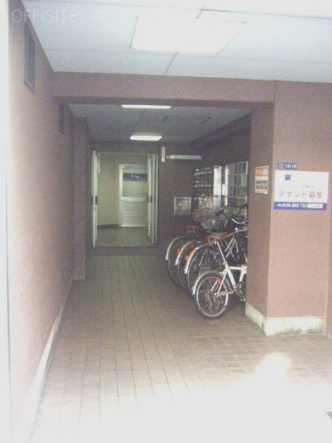 大秀ビル エントランス