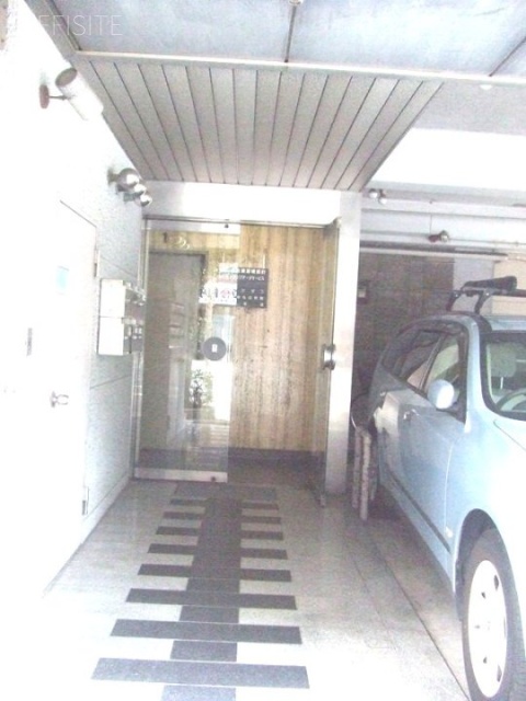 フジタニビル エントランス