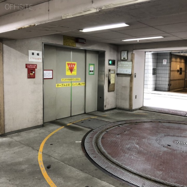 AMビル 駐車場