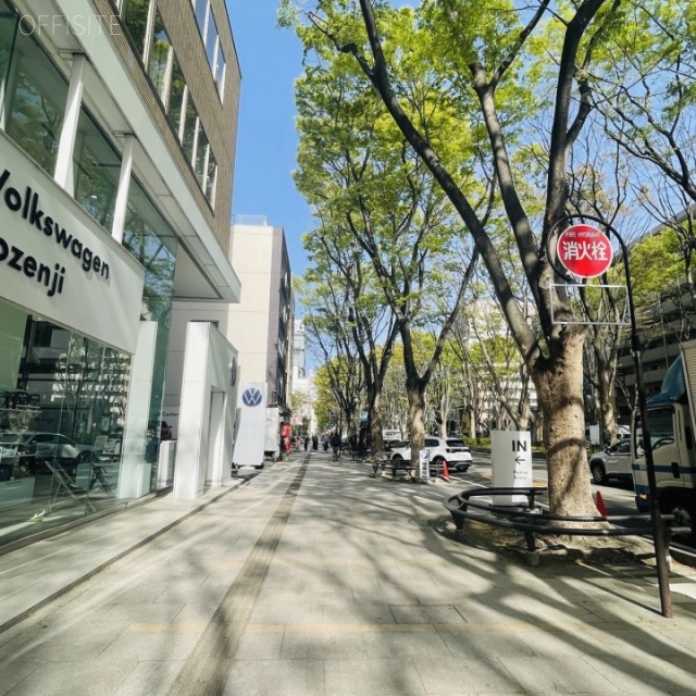 春日町ファインビル 前面歩道