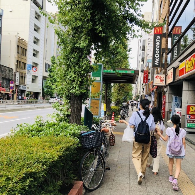 マスダヤビル ビル前面道路