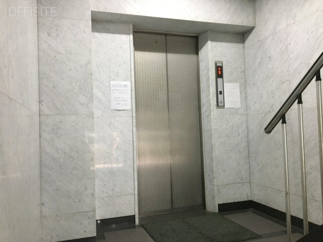 大学通信教育ビル エレベーター