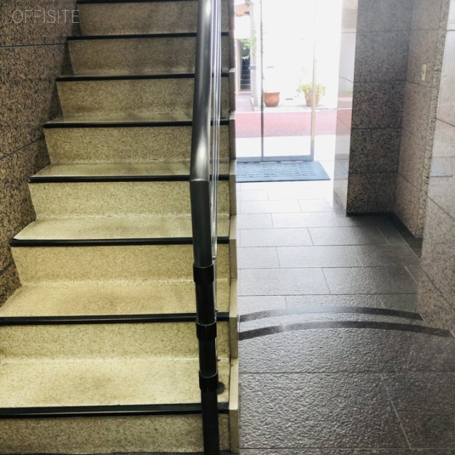 赤坂中西ビル別館 エントランス