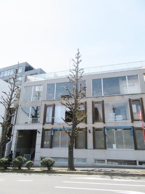 バルビゾン62ビル 外観
