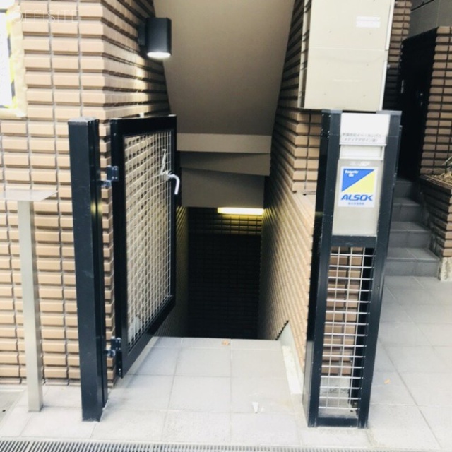 新橋サミットビル 外観