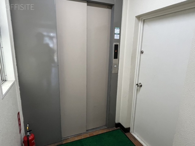 三田ビル　エントランス