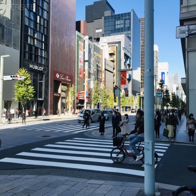 銀座三和ビル 前面は中央通り