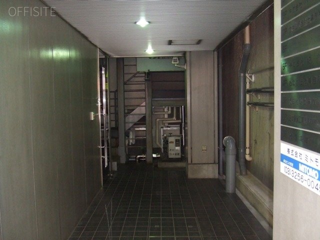 大我ビル エントランス