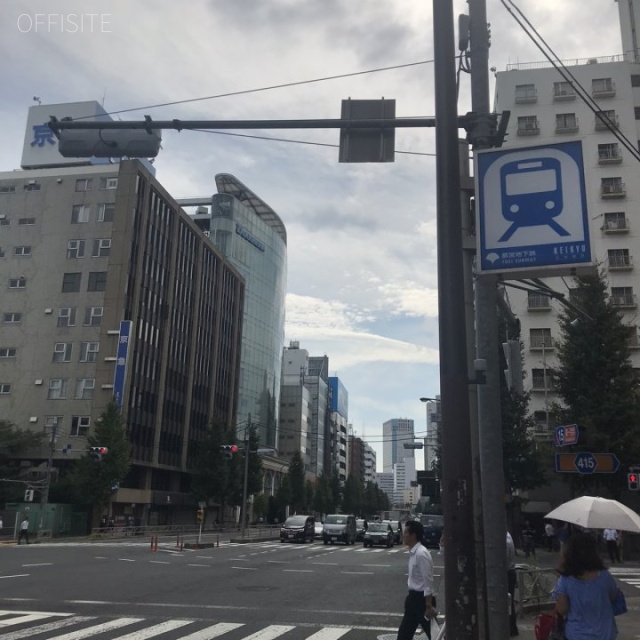 レアール高輪 ビル前面道路