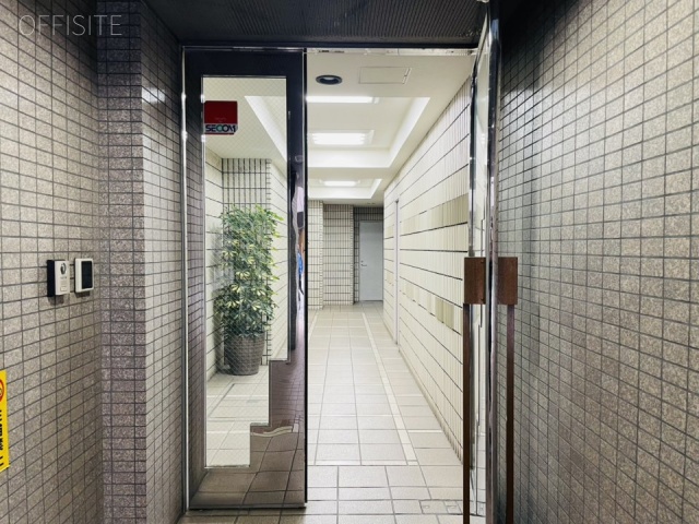 パークビル オフィスビル出入口