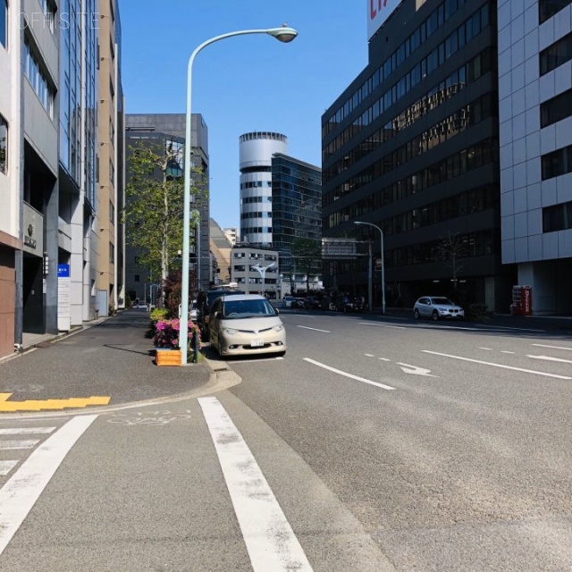 北の丸ビル 前面は錦町有楽町線