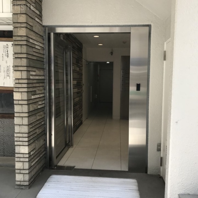 ノナカビル エントランス