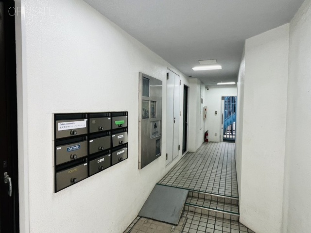 マーシュストーン原宿ビル　エントランス