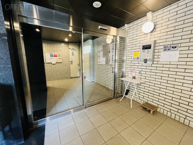 新宿内藤町ハウス　エントランス