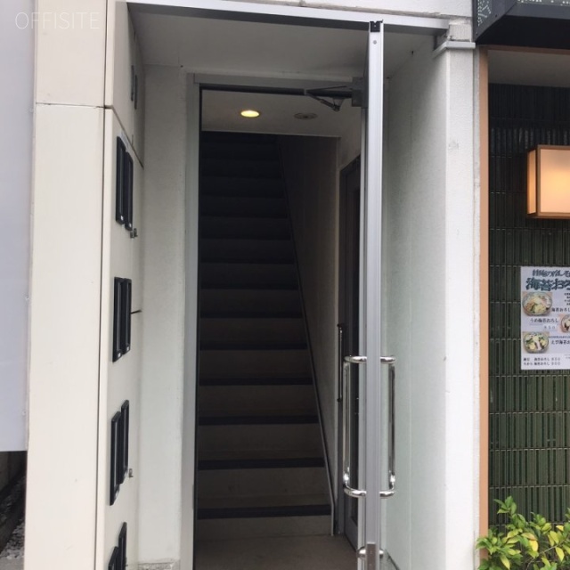 マガザン銀座東ビル エントランス