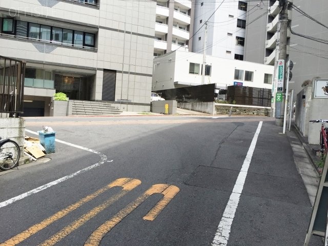 渋谷MJⅡビル ビル前面道路