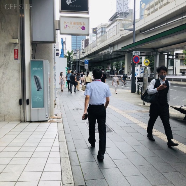 六本木電気ビル ビル前面道路