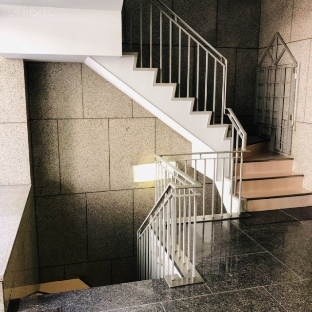 新橋山口ビル エントランス