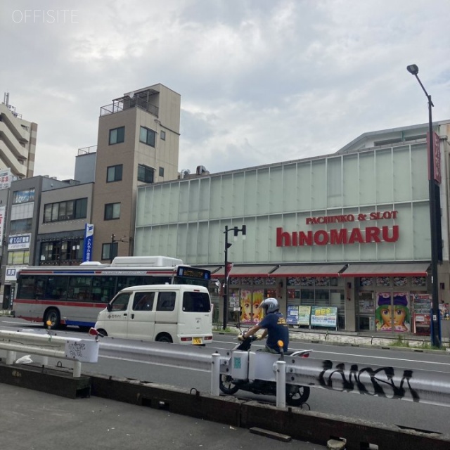 羊屋ビル ビル前面道路