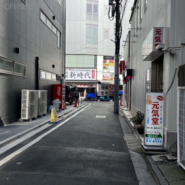 錦糸町スクエアビル 背面道路(錦糸町駅方面)