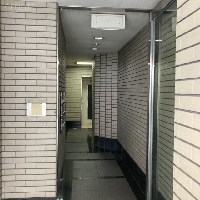 第15岡崎ビル　エントランス