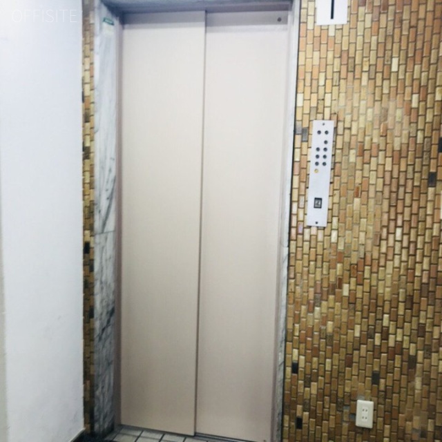 東陽ビル エレベーター