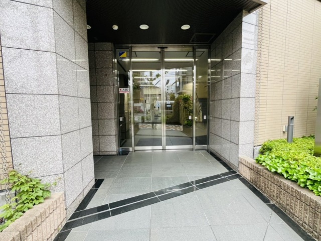 日個連会館　エントランス