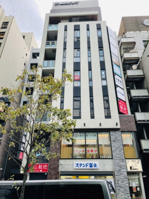Adsis Daimon 外観