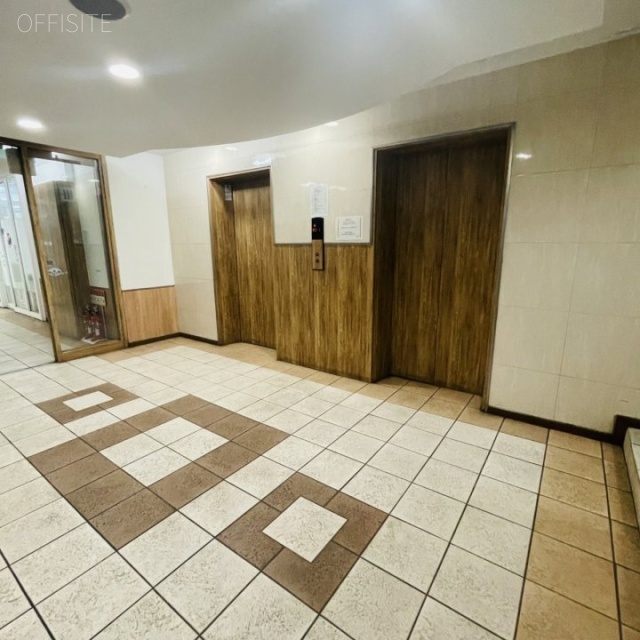 中央広小路ビル　エレベーターホール