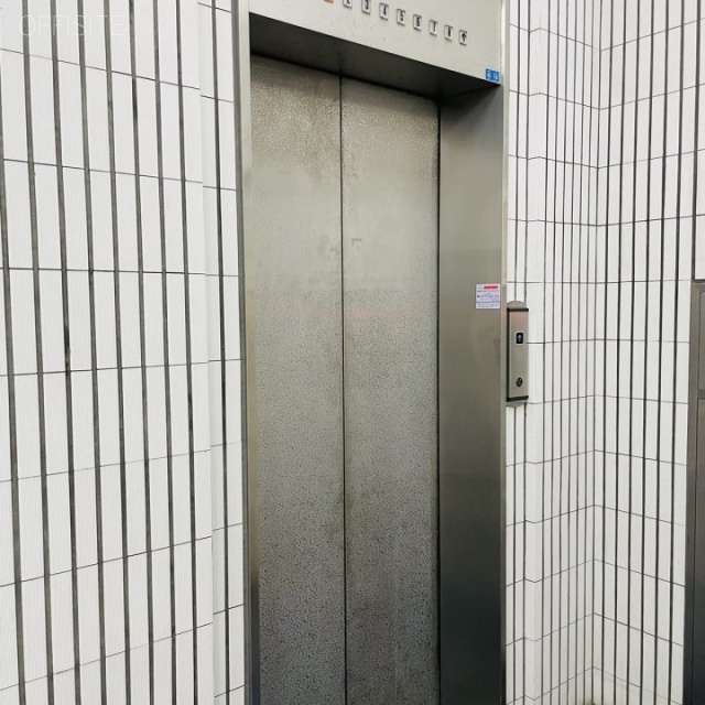 労金新橋ビル エレベーター