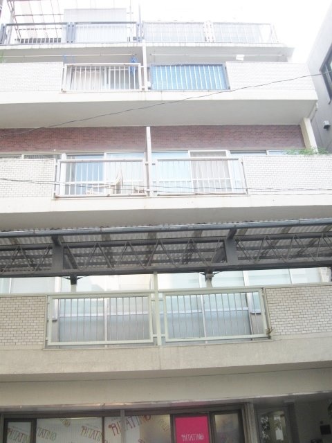 港陸運ビル 画像