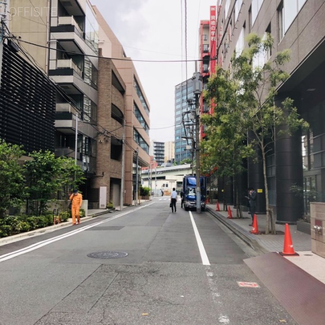 三弘(さんこう)ビル ビル前面道路