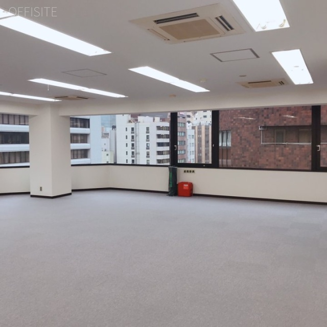 銀座スワロービル 室内