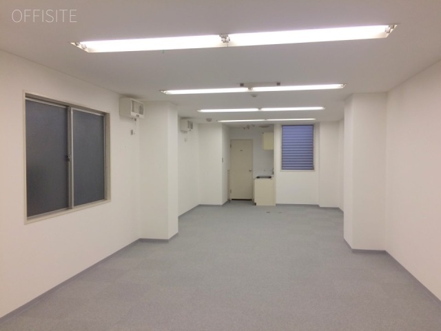 銀座中央通りビル 室内