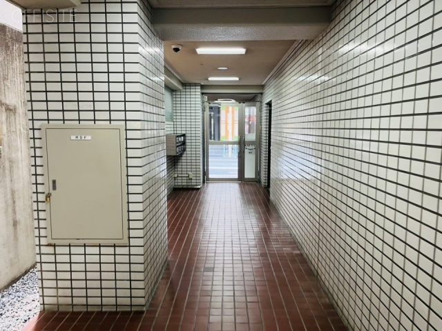 黒田ビル エントランス