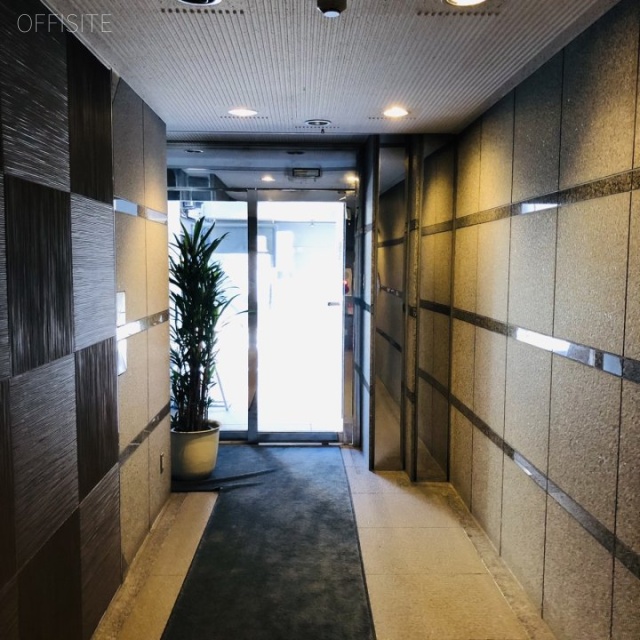 WELL2ビル エントランス