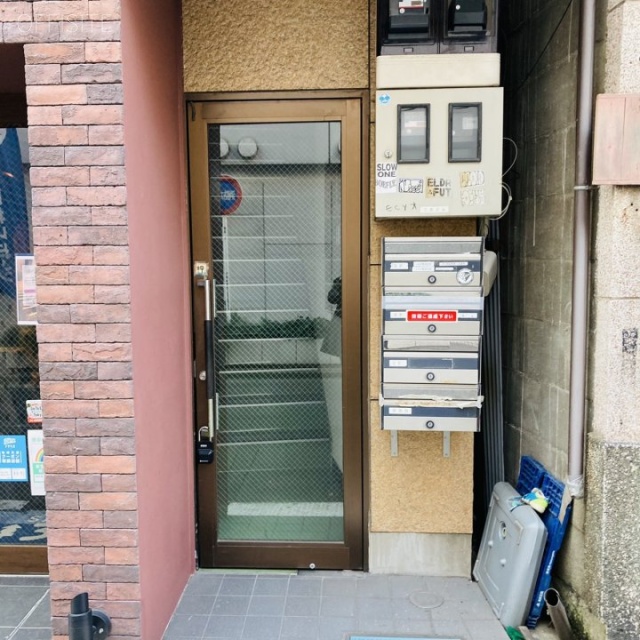 三光ビル エントランス