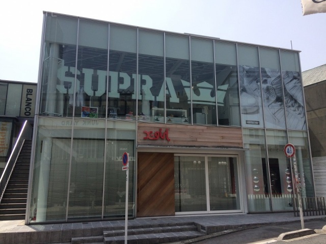b-town JINGUMAE 外観