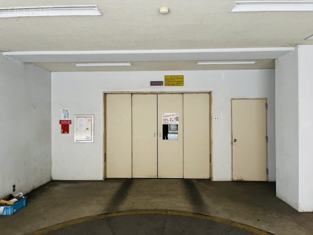 大宮三貴ビル 駐車場