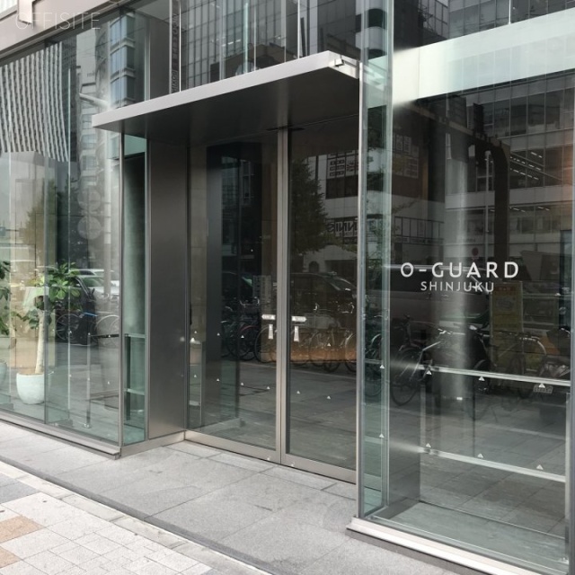 オーガード新宿 エントランス