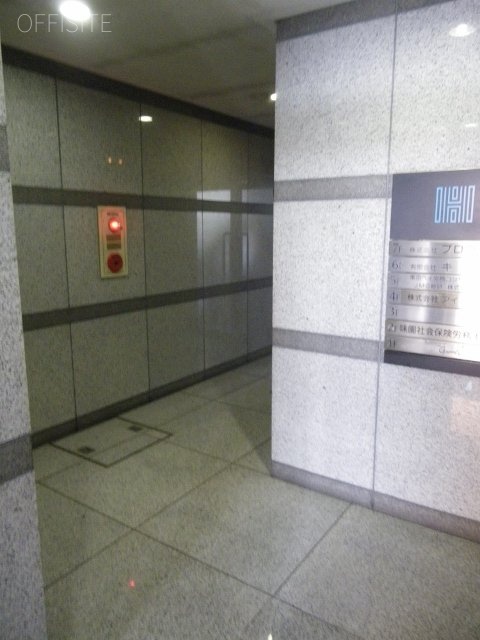 第二中央ビル エントランス